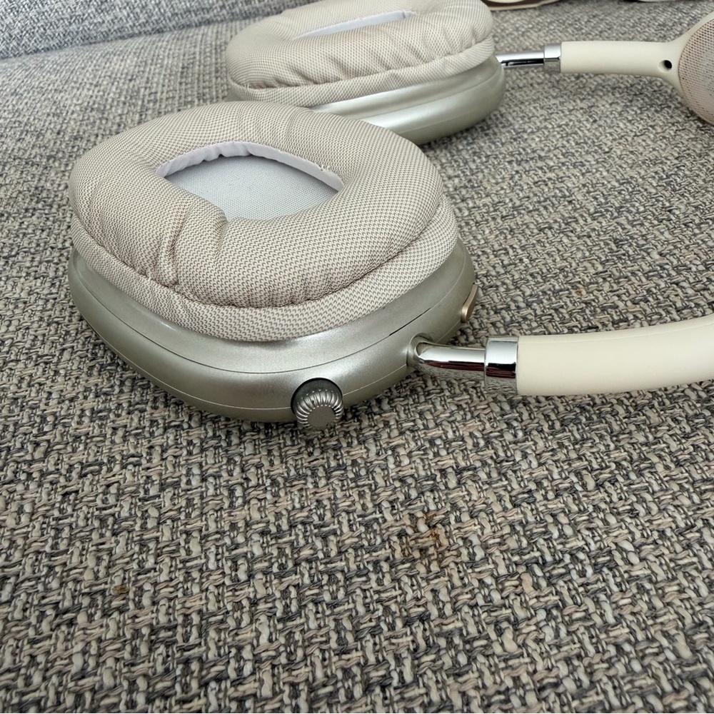 Max Headphones - Picture 6 of 10